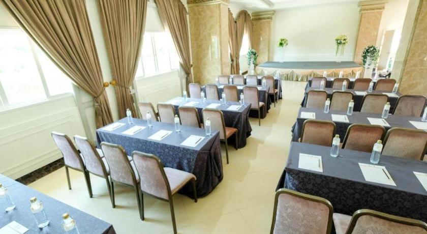 Lk Celestite Otel Pattaya Dış mekan fotoğraf